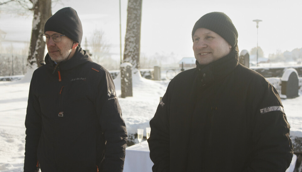 Harald Ringstad (t.v.) og Tore Rahm jobber i et fellesråd som har redusert det årlige strømforbruket med 150 000 kWh for Skedsmo kirke.