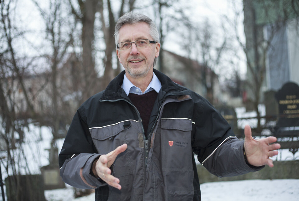 Trygve Jensen, seniorrådgiver i Kirkelig Fellesråd i Trondheim. Han mener at det eneste godkjente alternativ for plastgraver, er såkalt miljøstabilisering. Trygve Jensen