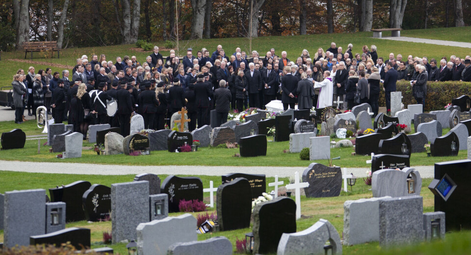 Covid-19 oppgis som viktigste årsak til at det er registrert flere dødsfall i 2022 enn tidligere år. Begravelse, Tjensvoll, Stavanger