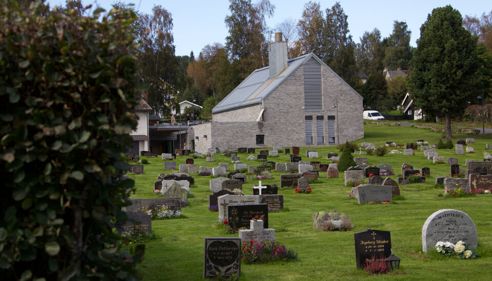 Det ble ansett som mer samfunnsnyttig å utvide kapasiteten på krematoriet i Gjøvik enn å bygge et helt nytt på Hamar. Gjøvik krematorium