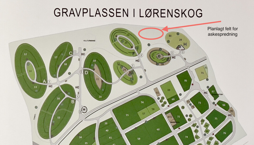 Dersom det åpnes for askespredning inne på gravplassene, ønsker Lørenskog kirkelige fellesråd et askespredningsfelt på den nye delen av gravplassen (de ellipseforma feltene). Dersom det åpnes for askespredning inne på gravplassene, ønsker Lørenskog kirkelige fellesråd et askespredningsfelt på den nye delen av gravplassen (de ellipseforma feltene).