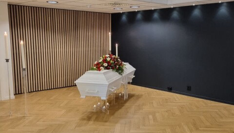 Fonus Vestfold tilbyr et livssynsnøytralt seremonirom i egne lokaler i Tønsberg. Fonus Vestfold tilbyr et livssynsnøytralt seremonirom i egne lokaler i Tønsberg.