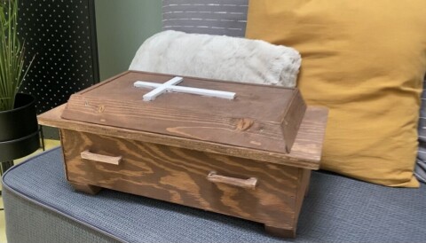 Biokista har et «fiffig design», enkel med et bærekraftig materialvalg. Biokista har et «fiffig design», enkel med et bærekraftig materialvalg.