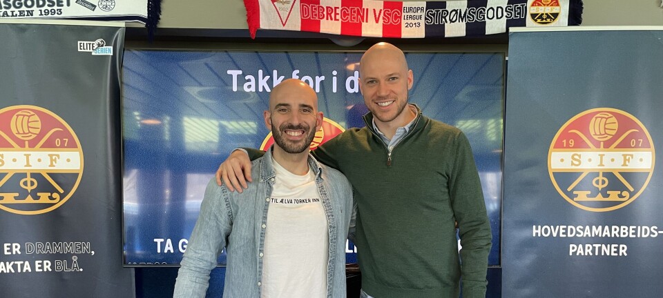 Begravelsesbyrået som spiller på dødballer – fornyer med SIF