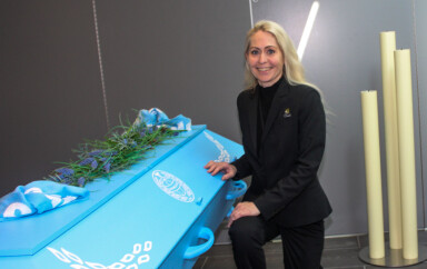 Siste reis i lyseblått og hvitt