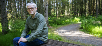 Vakker fuglesang over dystre krigsminner