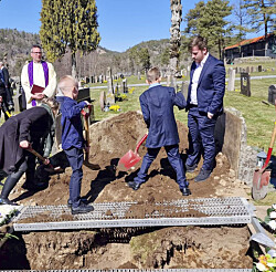 Måtte lære seg å leve med sorgen