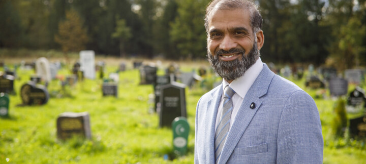 Historien om Ghulam Abbas og Al-Khidmat